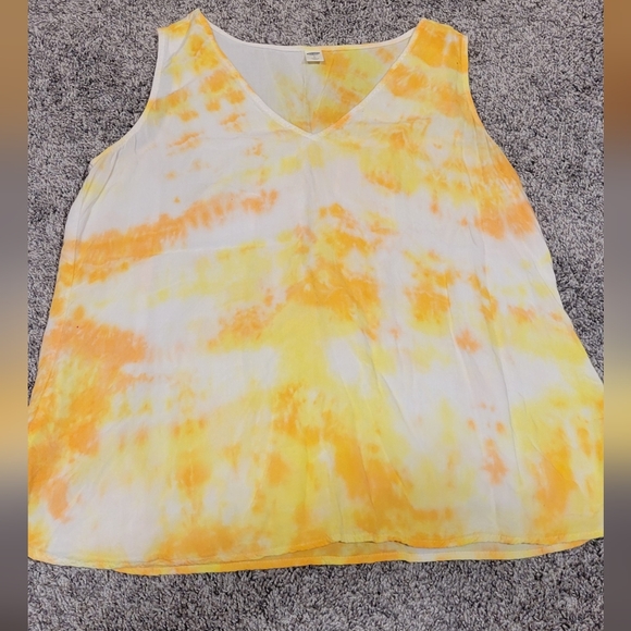 Old Navy Tops - ☀️Old Navy Tie dye Flowy Tank Top Size L